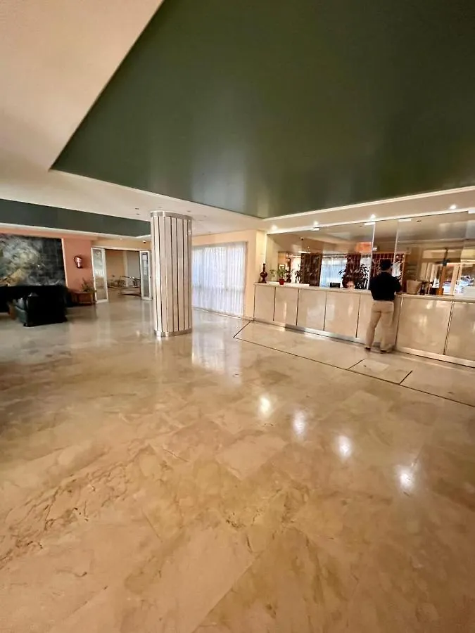 Apartamento Moderno y Nuevo apartamento playa Benalmádena
