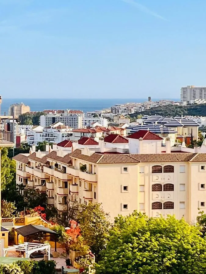 Apartamento Moderno y Nuevo apartamento playa Benalmádena